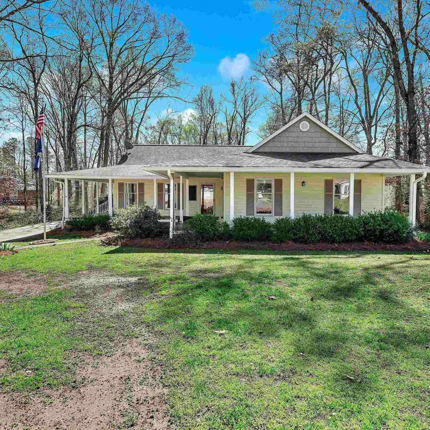 Homes For Sale - 126 Coachman<br/> Anderson, SC 29625