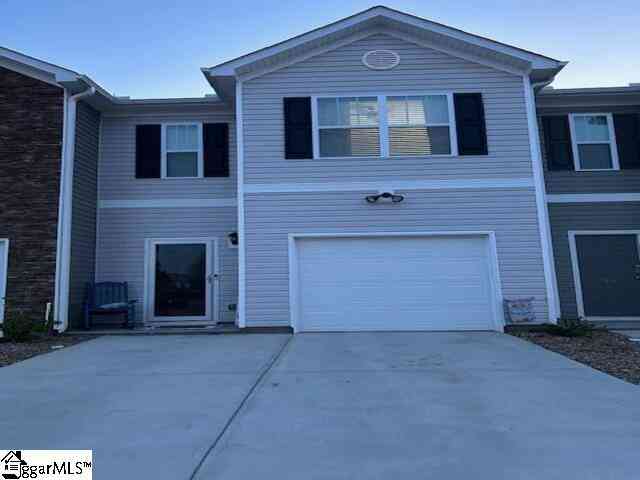 Townhouse For Sale - 38 Sunrif<br/> Greer, SC 29561