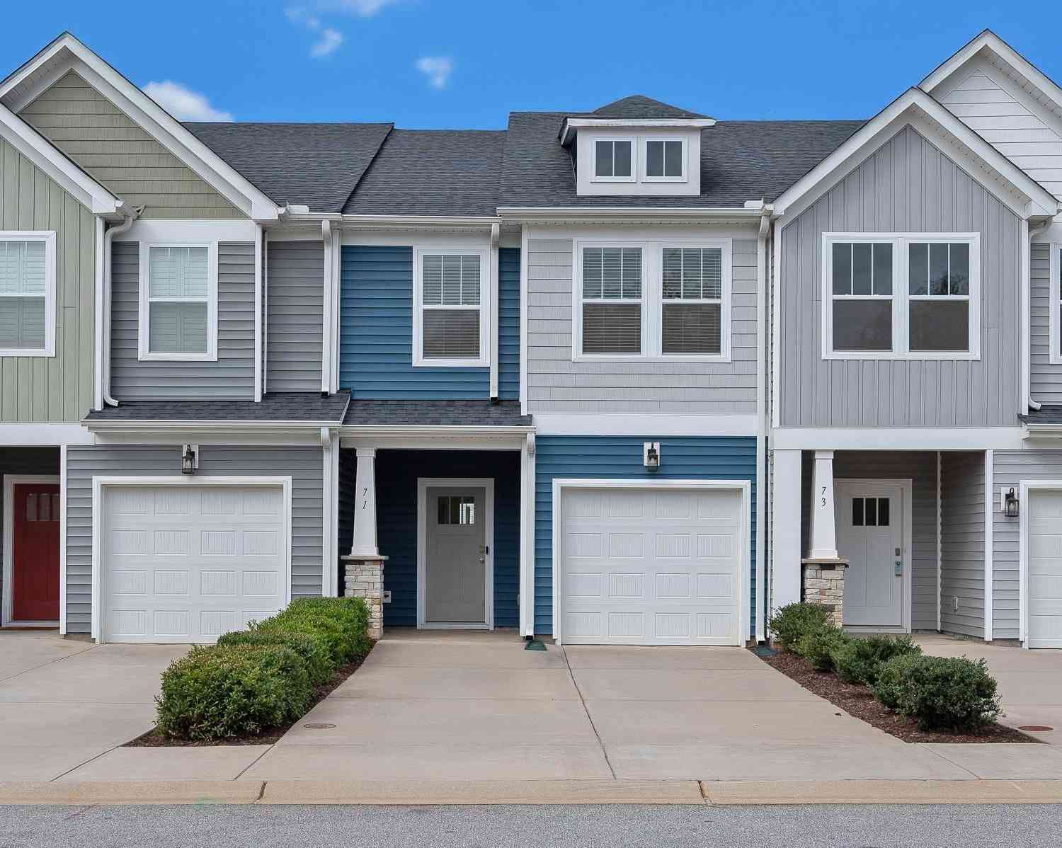 Townhouse For Sale - 71 Mardale<br/> Greenville, SC 29609
