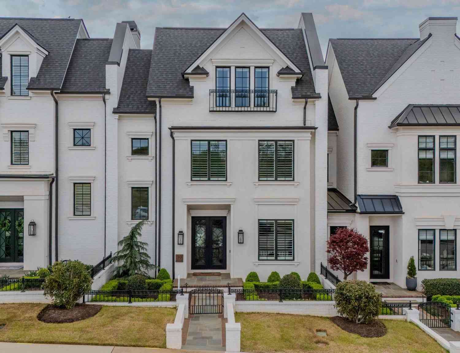 Townhouse For Sale - 39 Legacy Park<br/> Greenville, SC 29607