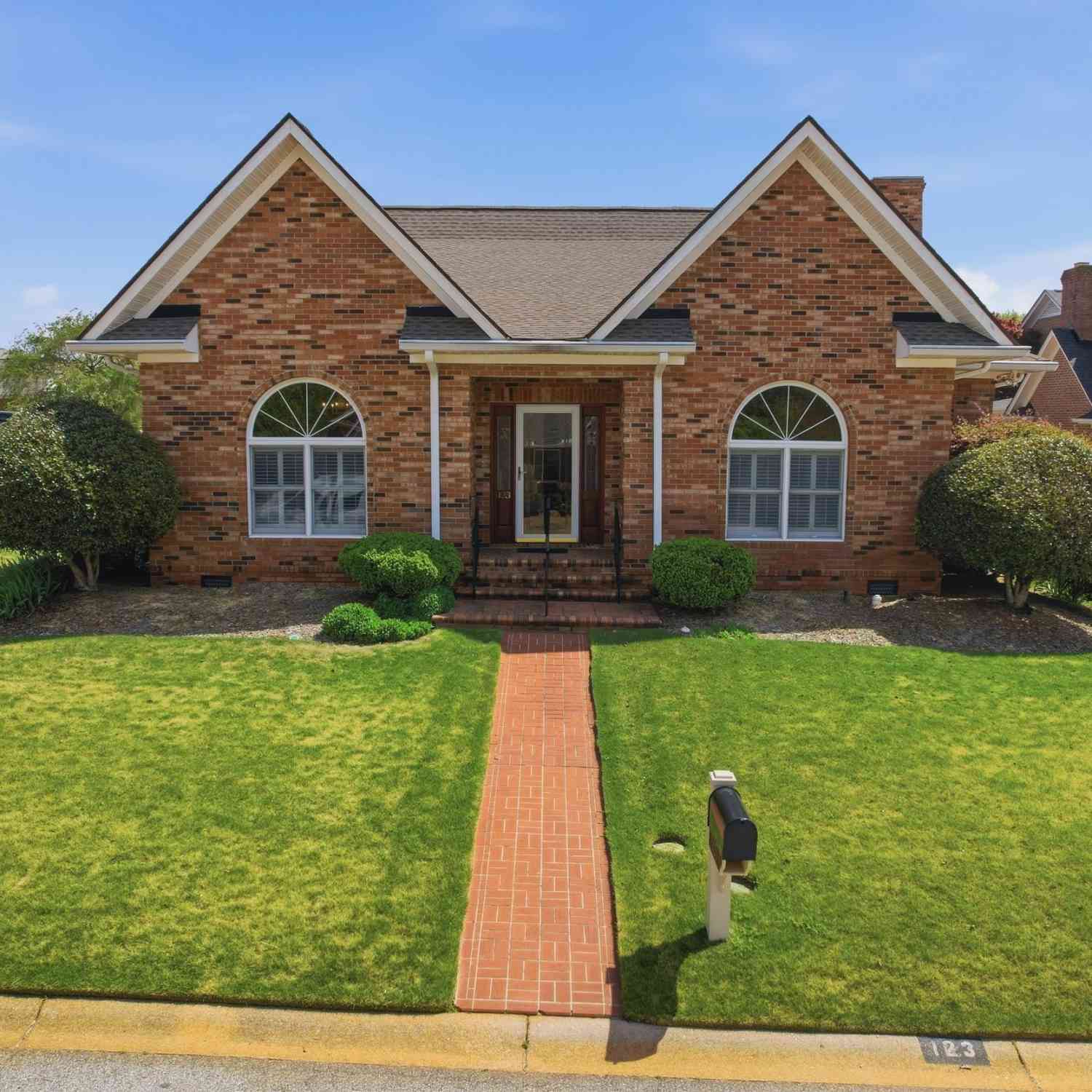 Homes For Sale - 123 Windstone<br/> Greenville, SC 29615