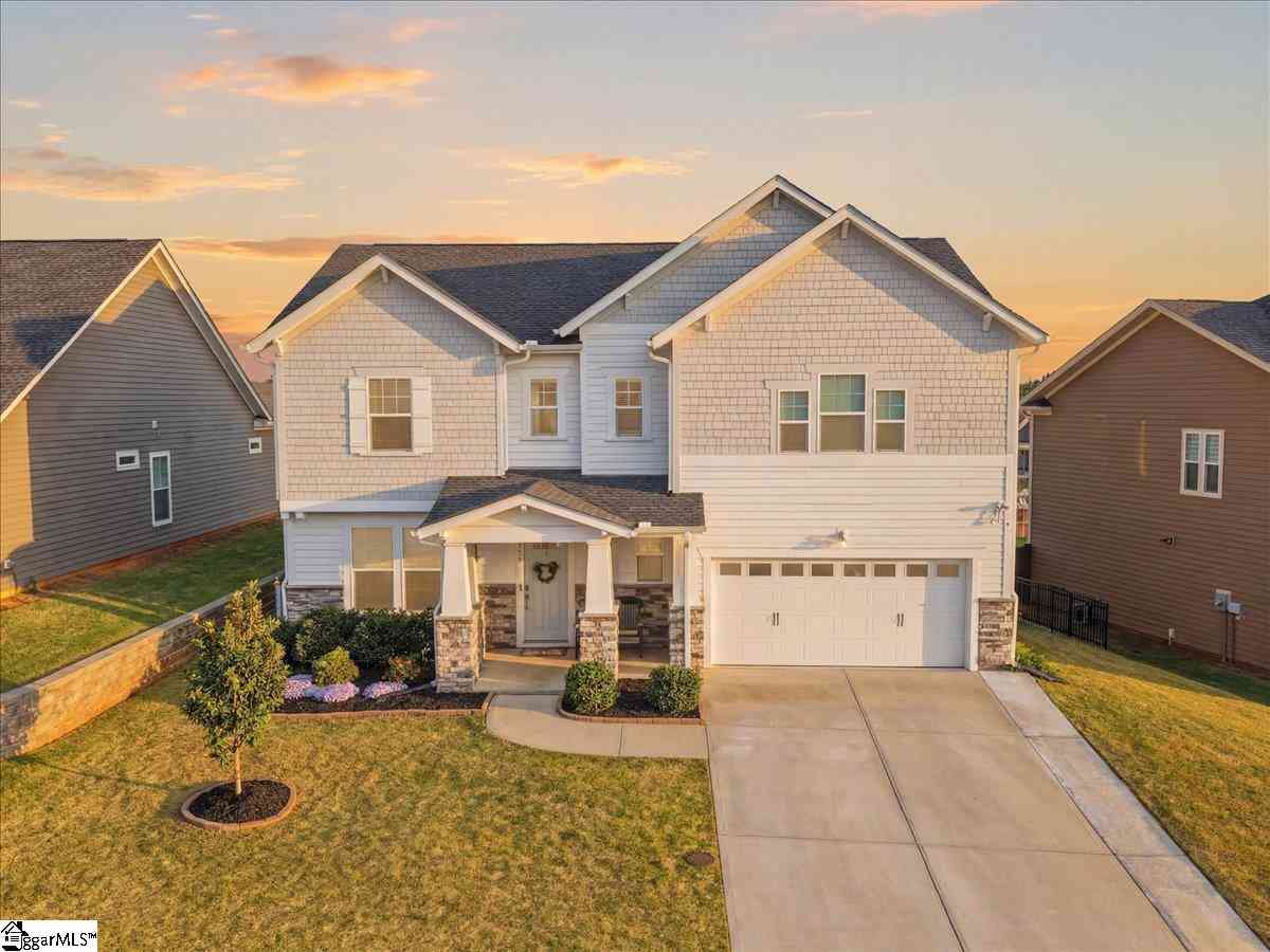 Homes For Sale - 303 Durness<br/> Simpsonville, SC 29681