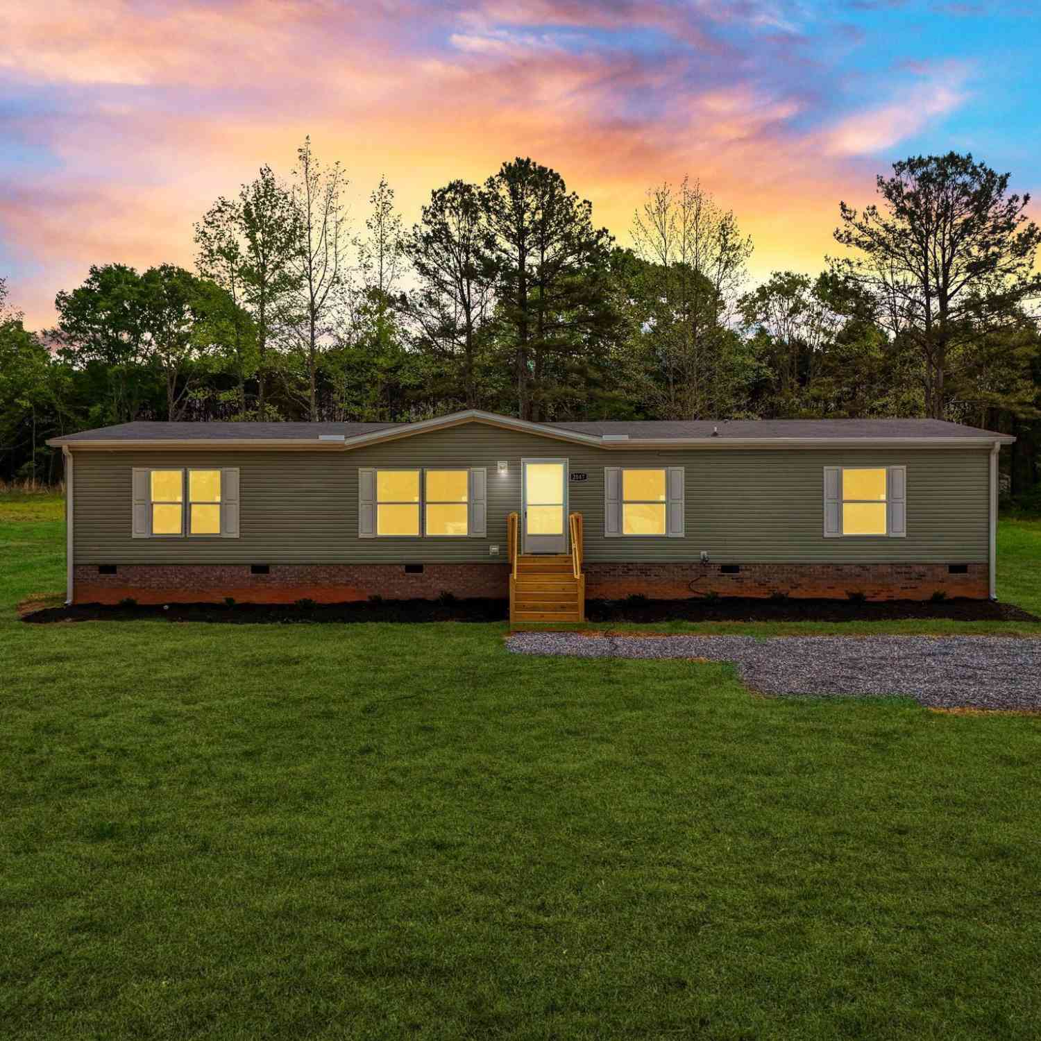 Mobile Home For Sale - 2047 Flat Rock<br/> Anderson, SC 29684