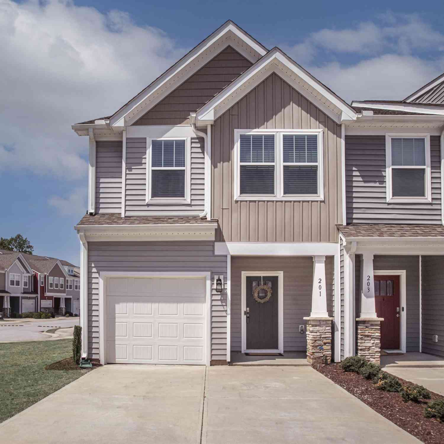 Townhouse For Sale - 201 Keel<br/> Simpsonville, SC 29681