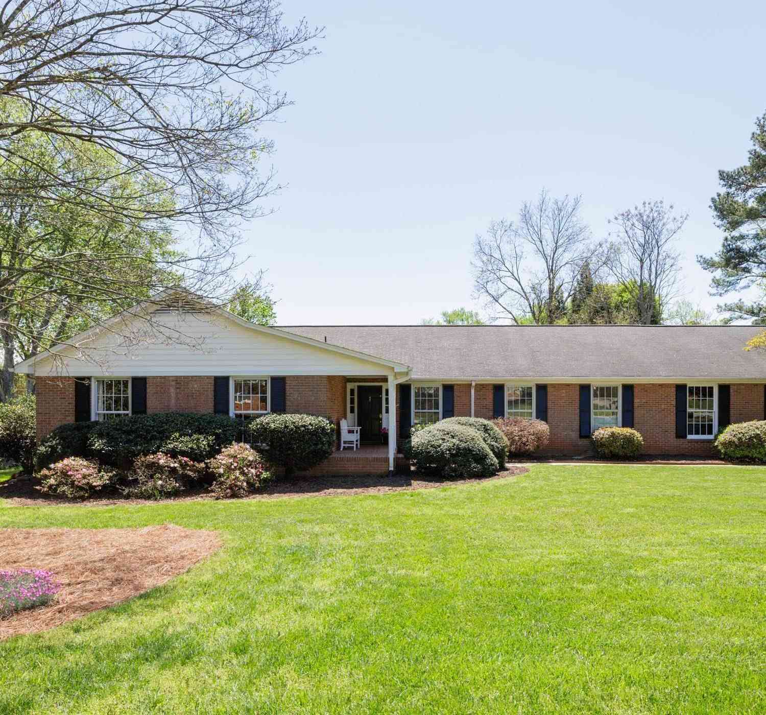 Homes For Sale - 512 Devenger<br/> Greer, SC 29650
