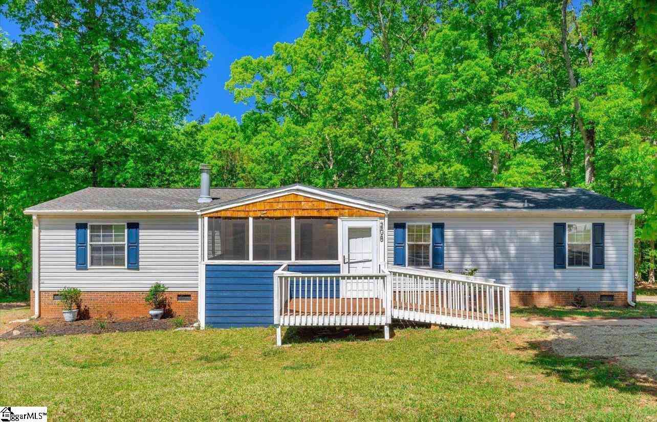 Mobile Home For Sale - 208 Tyler<br/> Easley, SC 29642