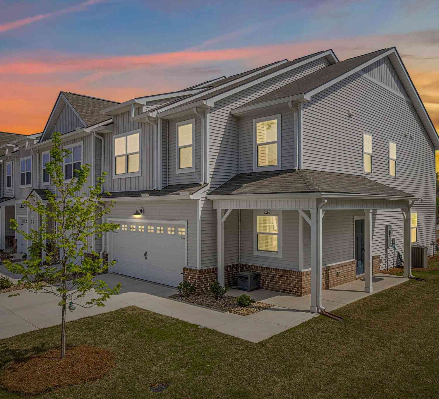 Townhouse For Sale - 227 Crimson Tree<br/> Greenville, SC 29607