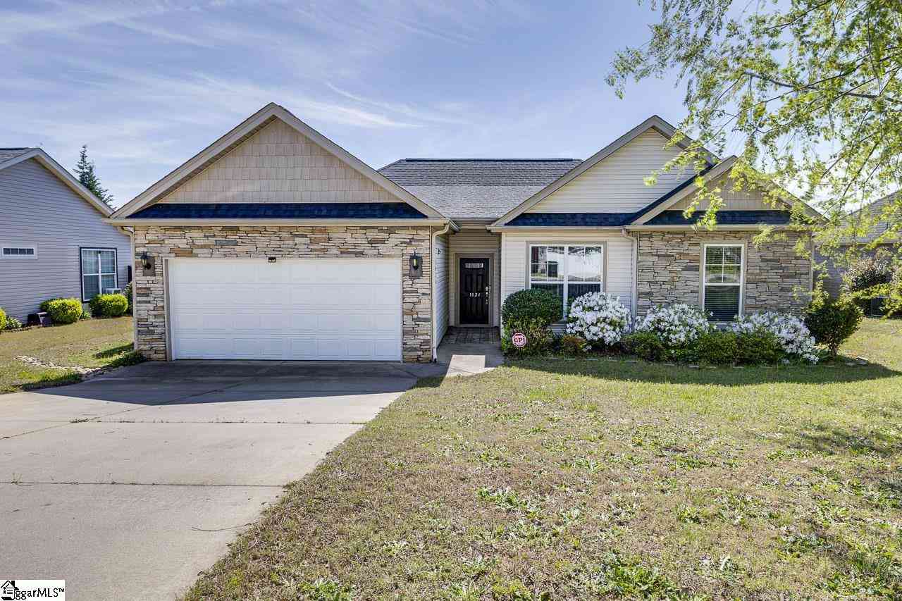 Homes For Sale - 1024 Blythwood<br/> Piedmont, SC 29673