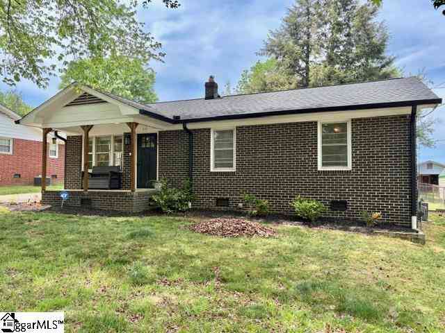 Homes For Sale - 515 Ridgewood<br/> Greer, SC 29681