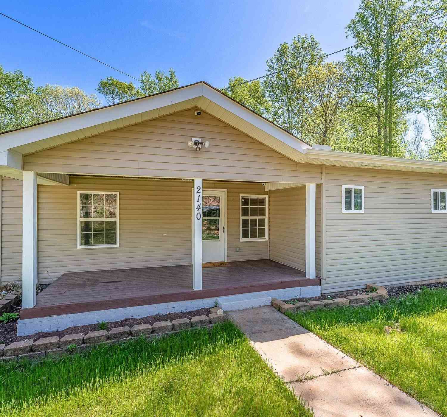 Homes For Sale - 2140 Geer<br/> Travelers Rest, SC 29690