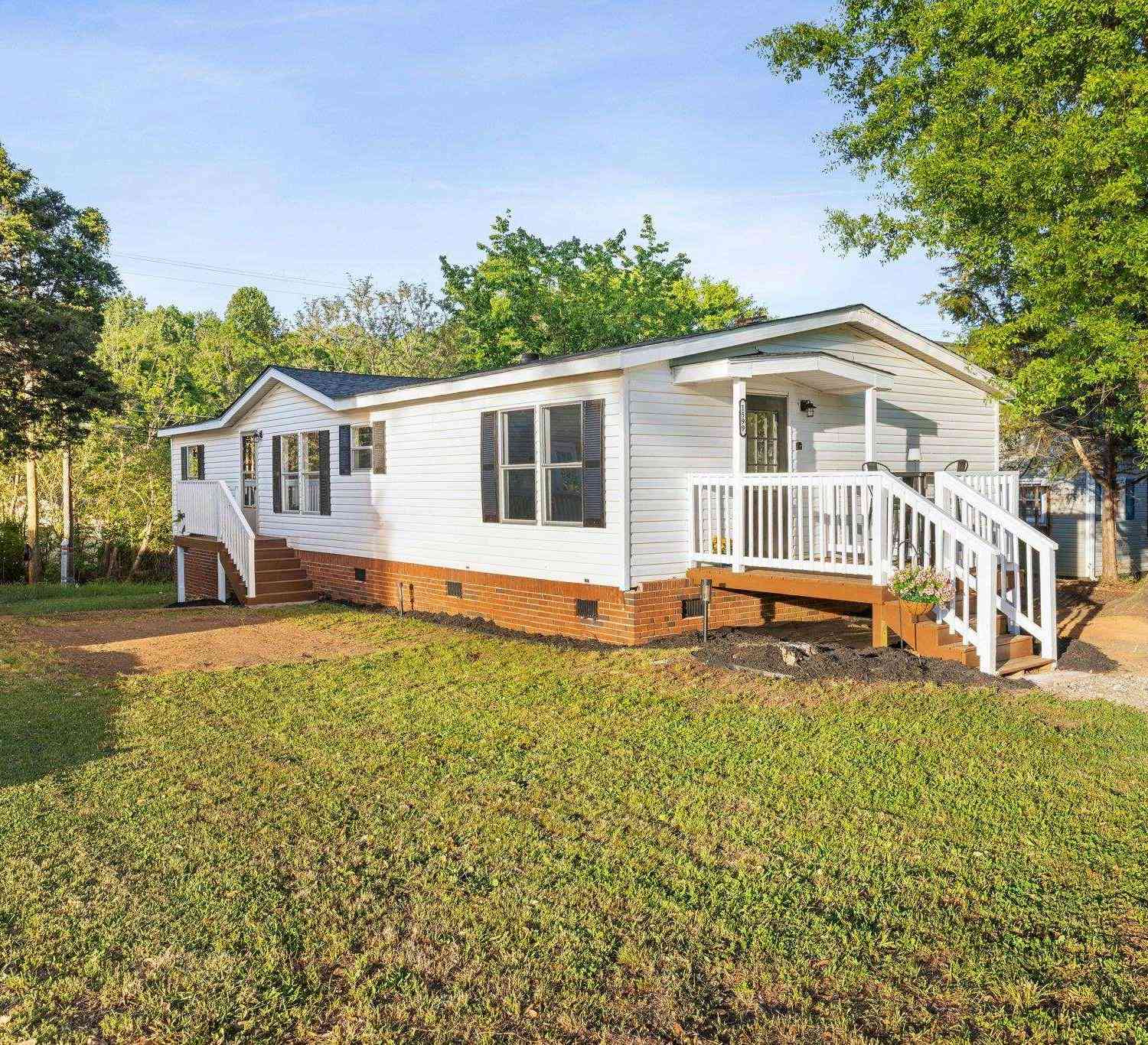 Mobile Home For Sale - 1599 Main<br/> Wellford, SC 29385