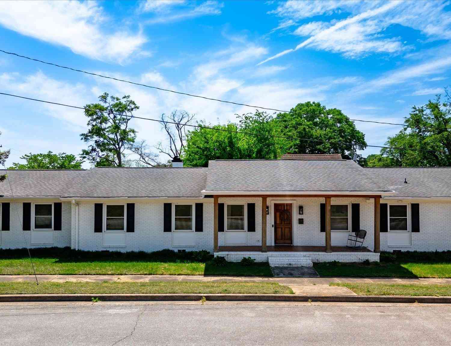 Homes For Sale - 1 12th<br/> Greer, SC 29651