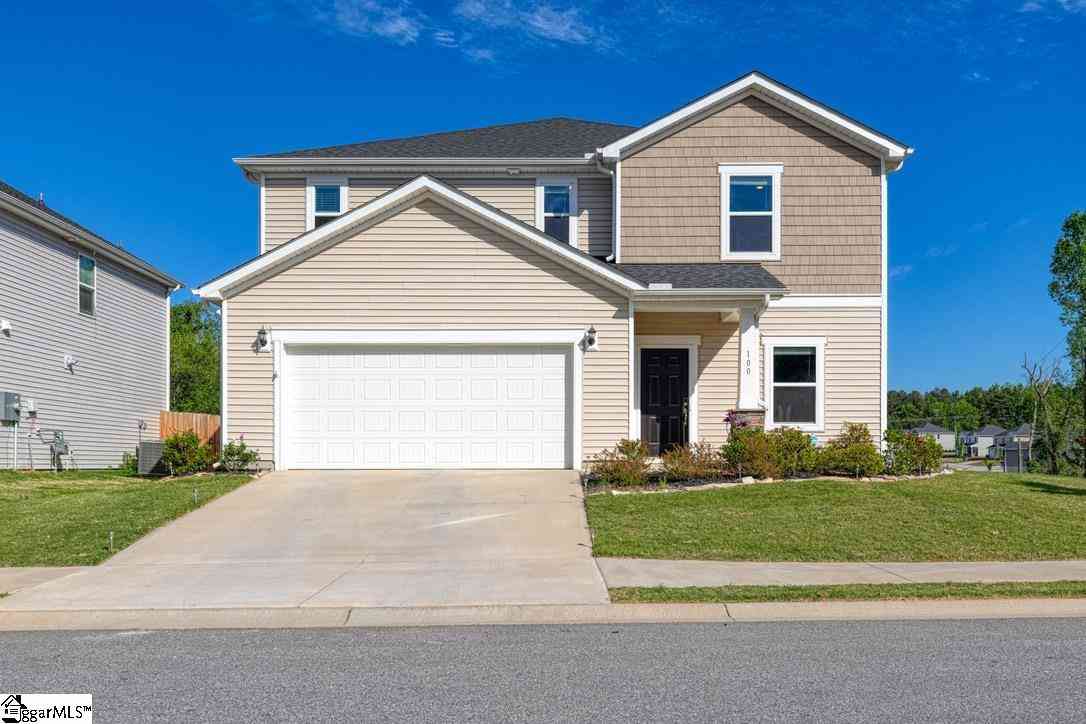 Homes For Sale - 100 Martel<br/> Spartanburg, SC 29306