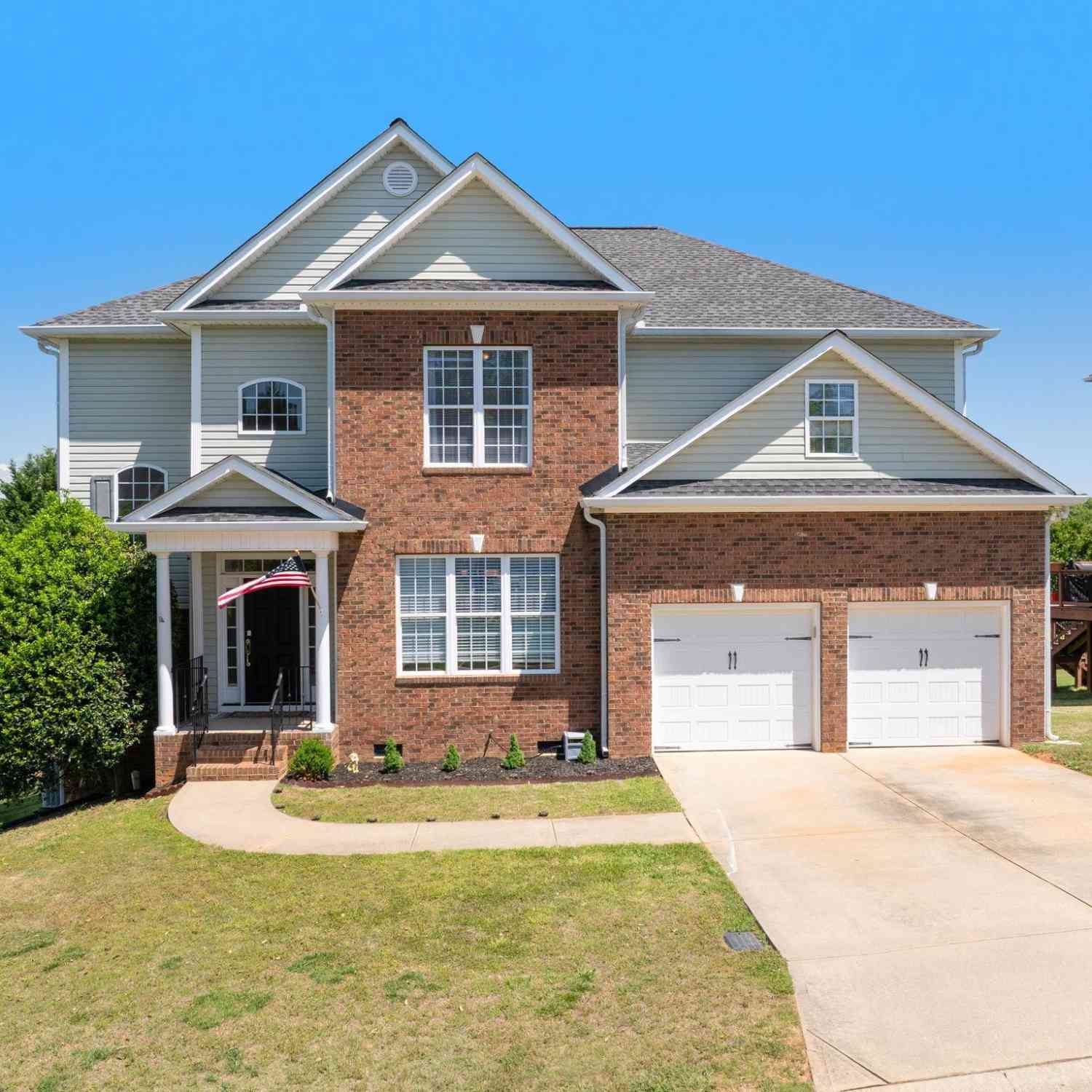 Homes For Sale - 4 Glencreek<br/> Greer, SC 29650