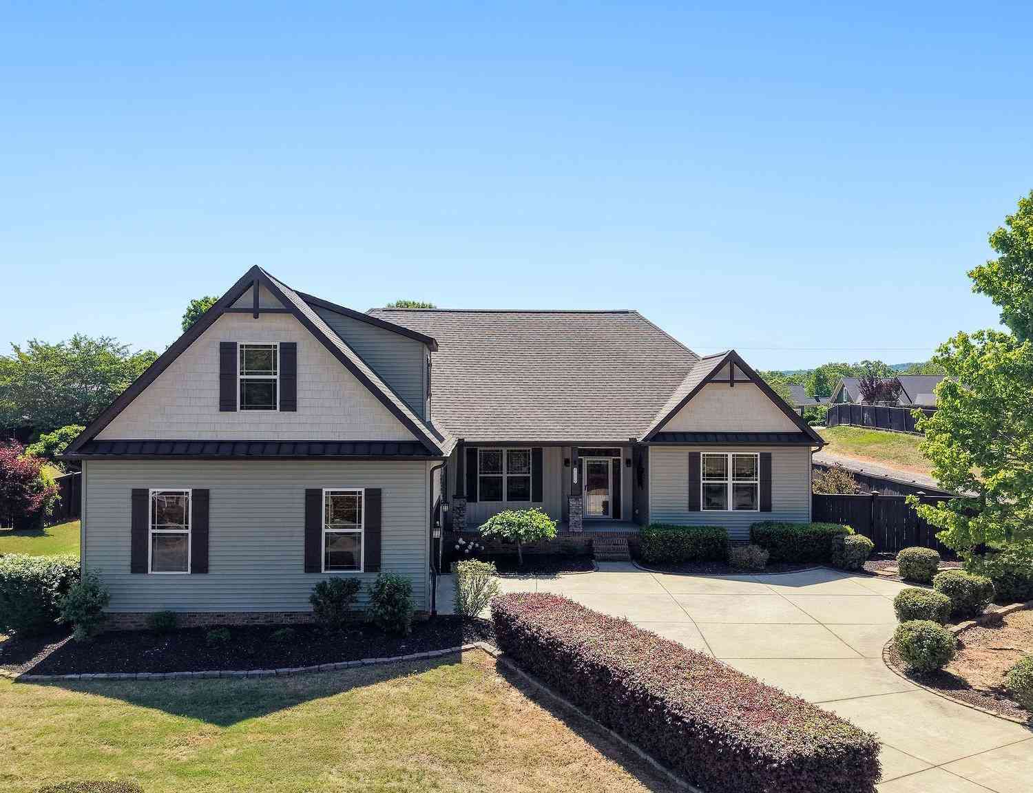 Homes For Sale - 104 Crimson Glory<br/> Travelers Rest, SC 29690
