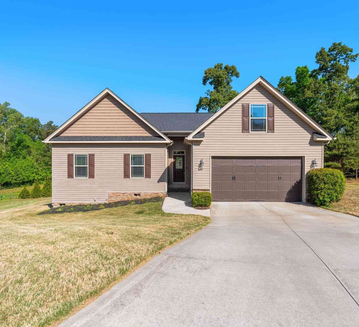 Homes For Sale - 31 Caperton<br/> Greer, SC 29651