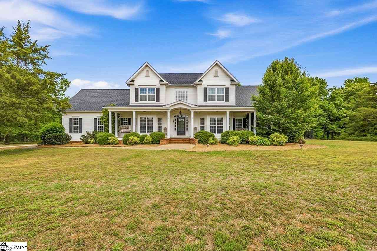 Homes For Sale - 104 Allison<br/> Fountain Inn, SC 29644