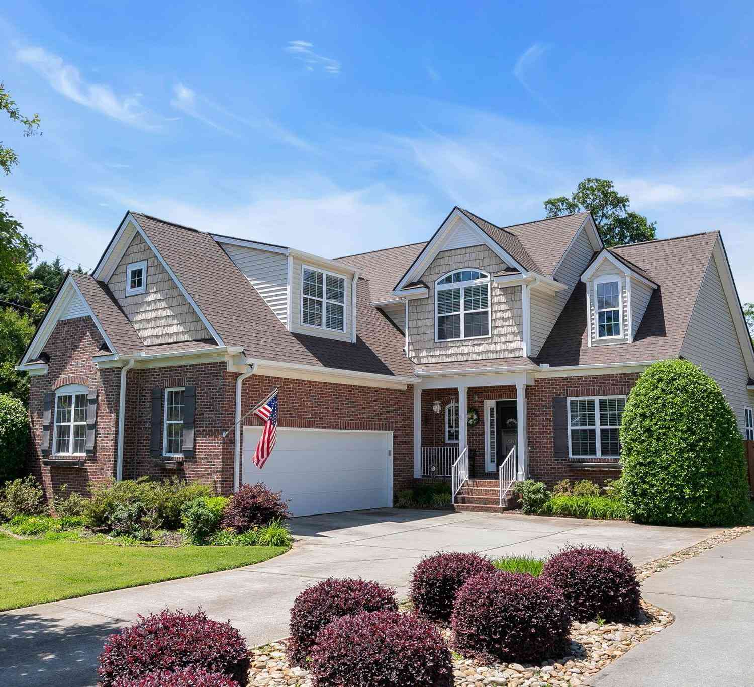 Homes For Sale - 201 Franklin Oaks<br/> Greer, SC 29651