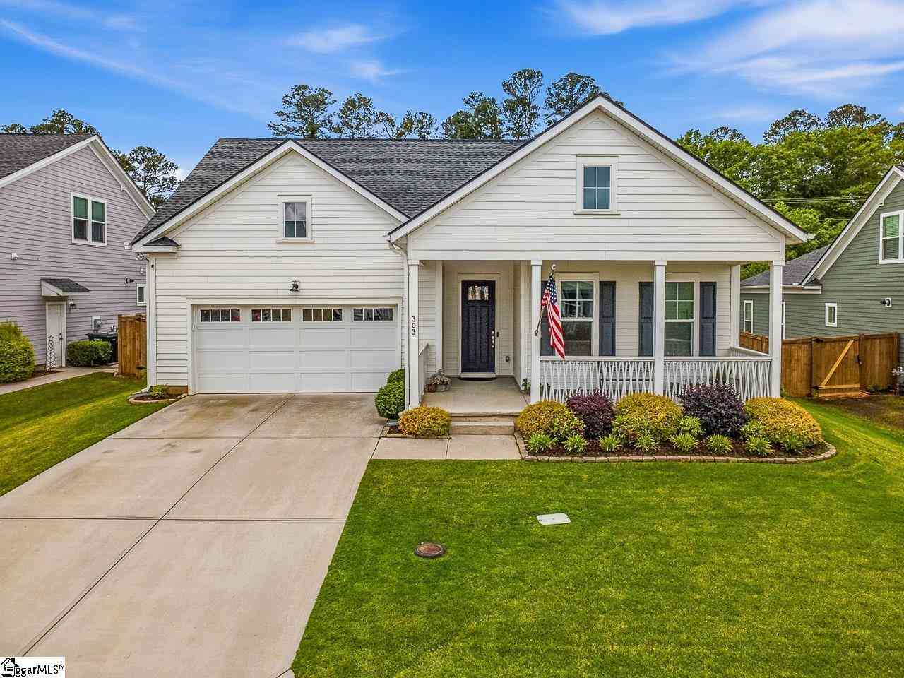 Homes For Sale - 303 Nebbiolo<br/> Simpsonville, SC 29681