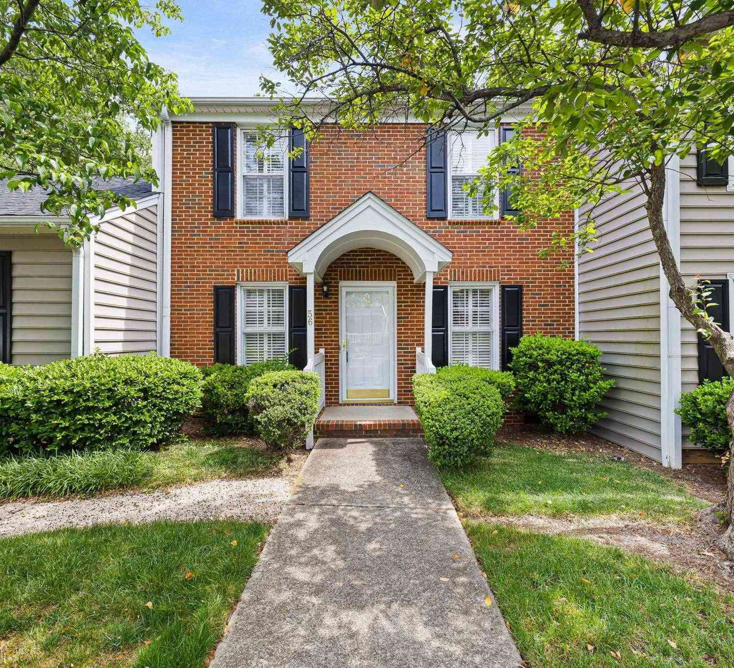 Townhouse For Sale - 40 Wood Pointe<br/> Greenville, SC 29615