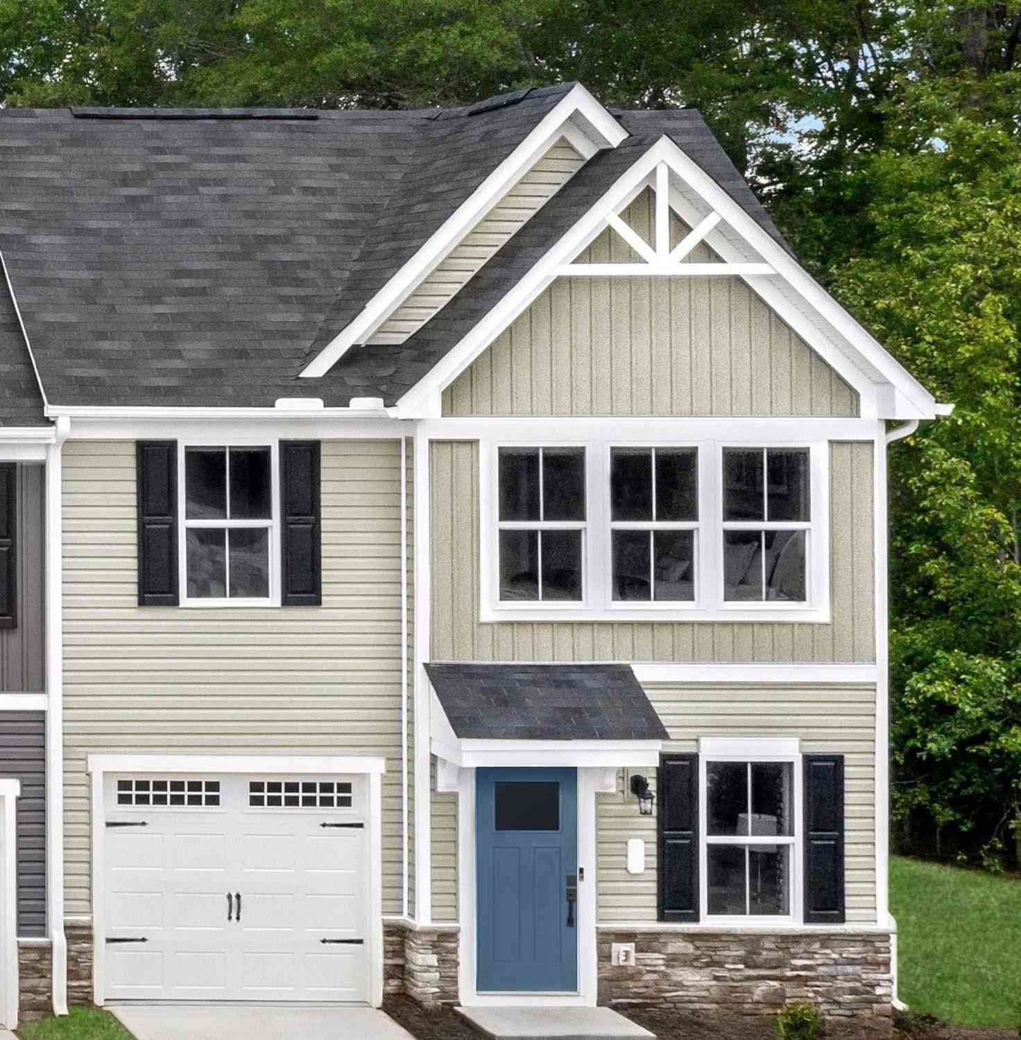 Townhouse For Sale - 243 Rhodell<br/> Greenville, SC 29605