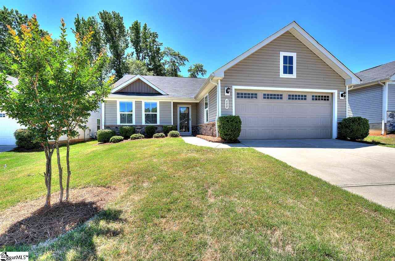 Homes For Sale - 688 Hardwood<br/> Boiling Springs, SC 29316