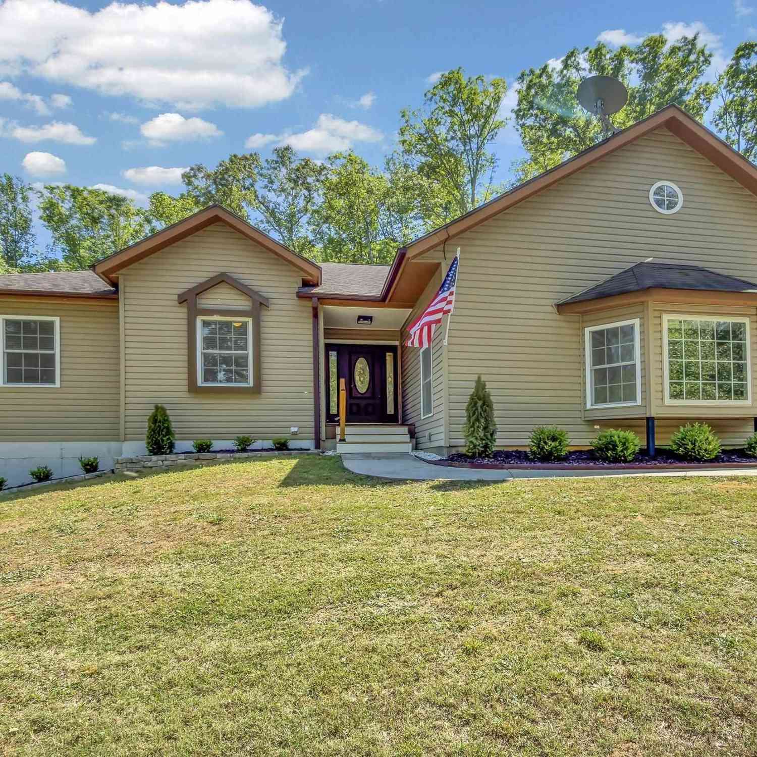 Homes For Sale - 163 Healy<br/> Marietta, SC 29661
