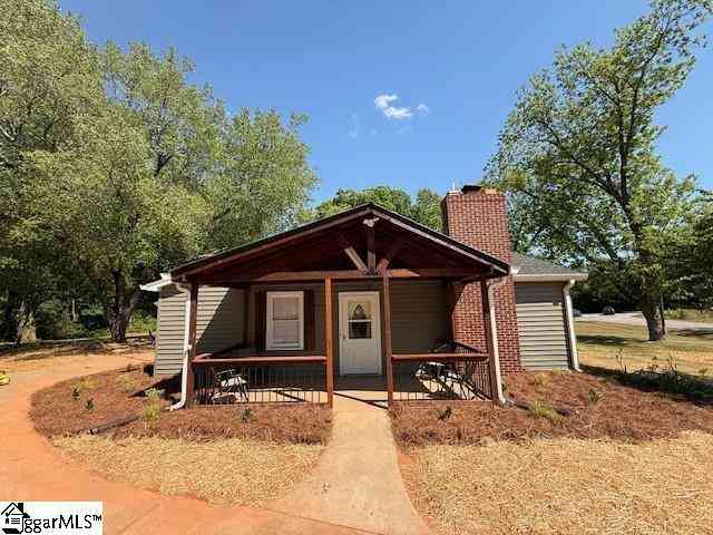 Homes For Sale - 653 Enoree<br/> Travelers Rest, SC 29690