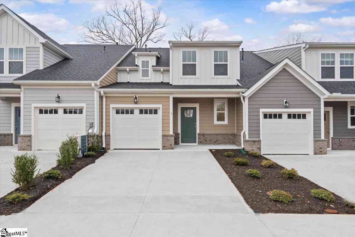 Townhouse For Sale - 3 Thurlow<br/> Greenville, SC 29615