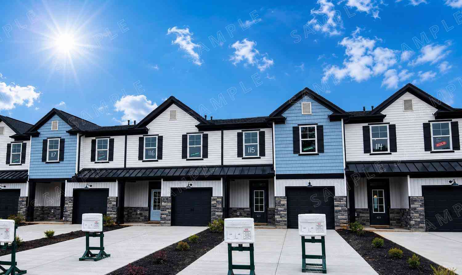 Townhouse For Sale - 421 Belgrove<br/> Easley, SC 29640