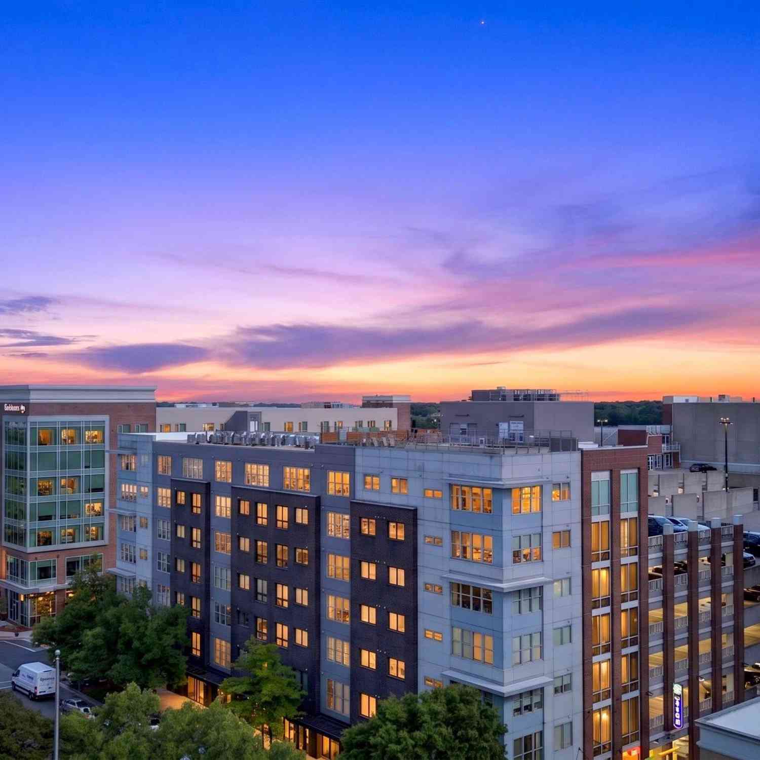 Condo For Sale - 100 E Washington<br/> Greenville, SC 29601