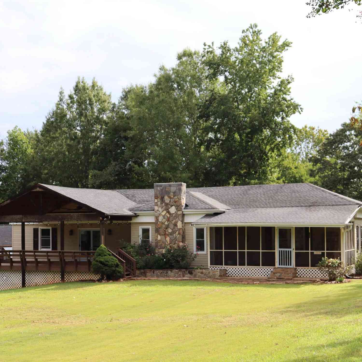 Homes For Sale - 2070 Little Texas<br/> Travelers Rest, SC 29690