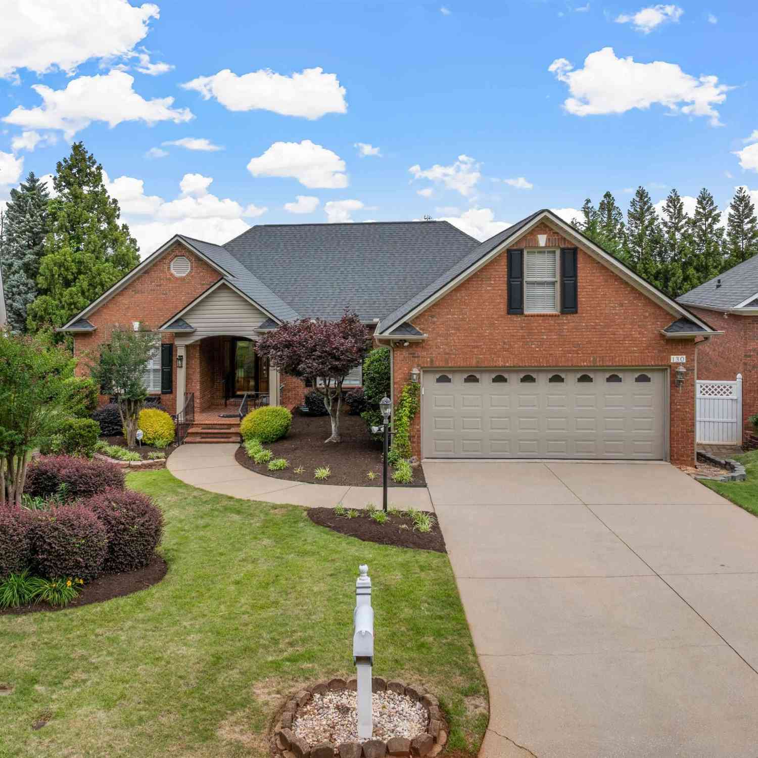 Homes For Sale - 130 Roberts Meadow<br/> Spartanburg, SC 29307