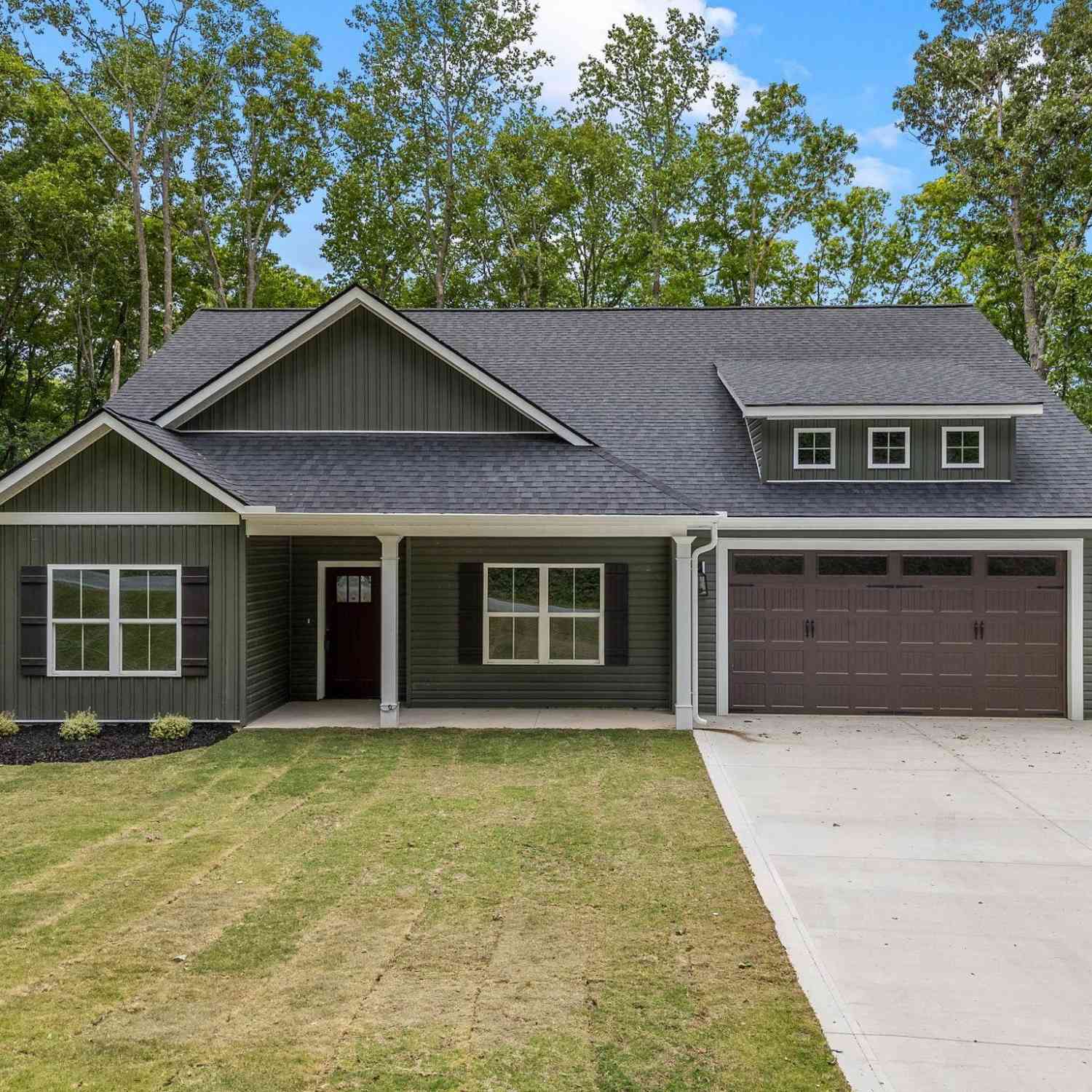 Homes For Sale - 16 Forest<br/> Travelers Rest, SC 29690