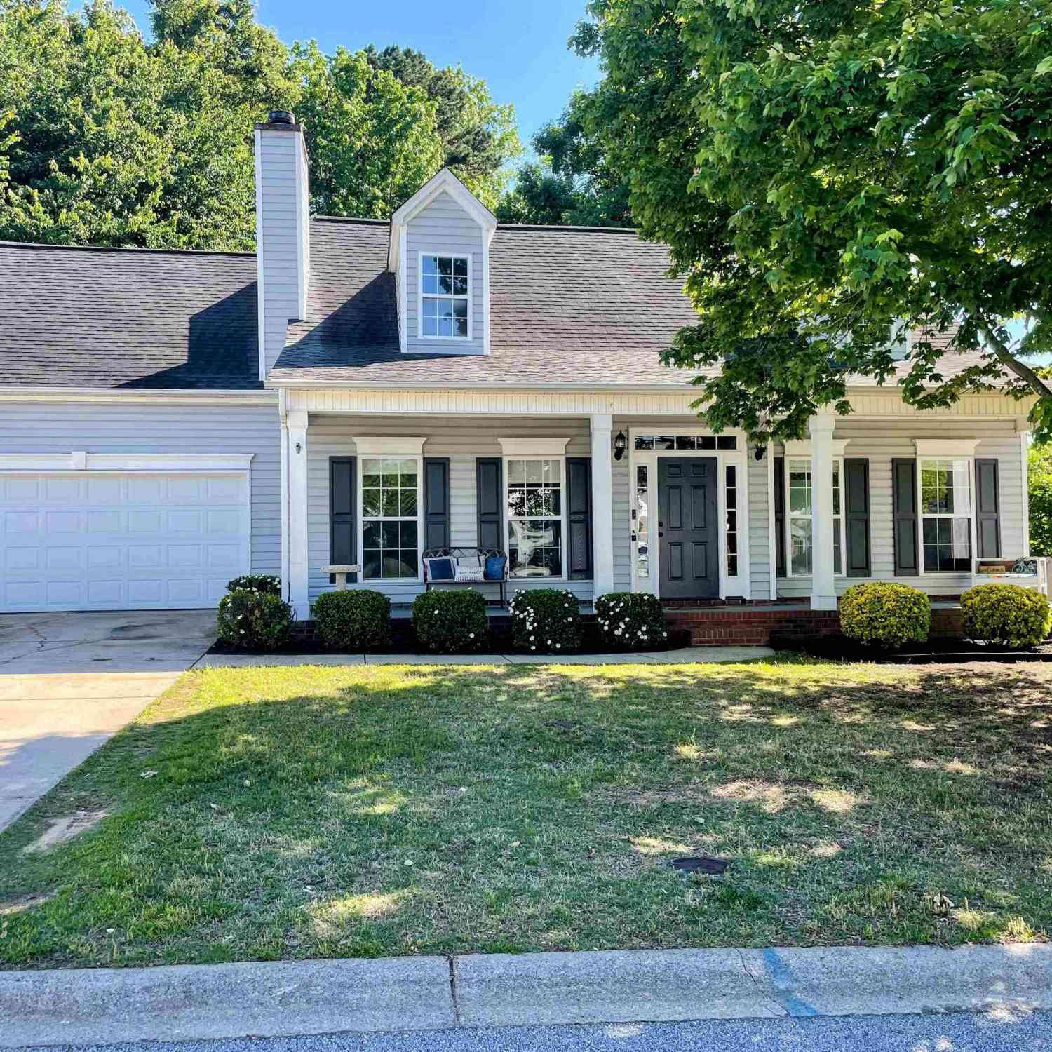 Homes For Sale - 305 Goldenrain<br/> Simpsonville, SC 29680