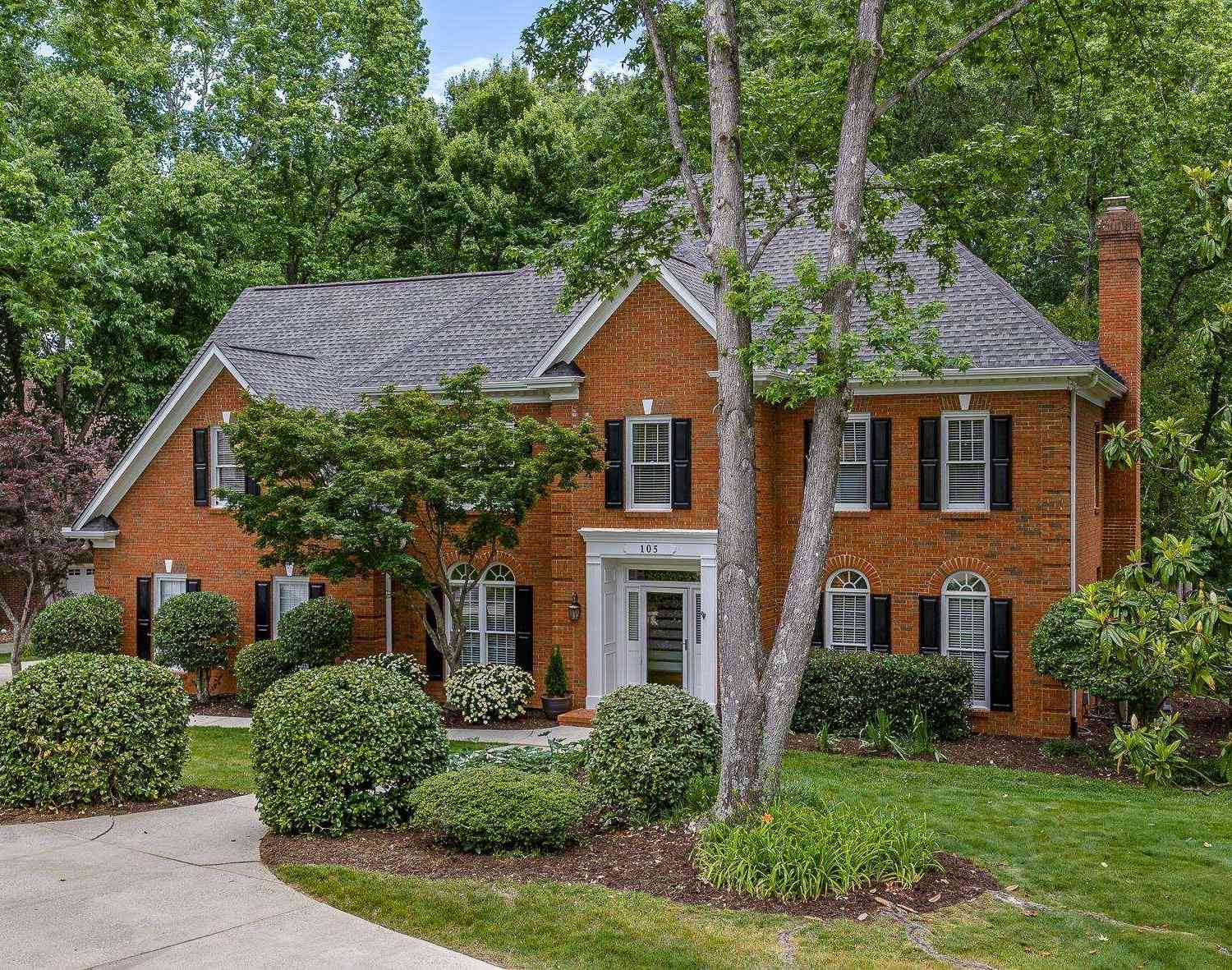 Homes For Sale - 105 Silver Fox<br/> Simpsonville, SC 29681