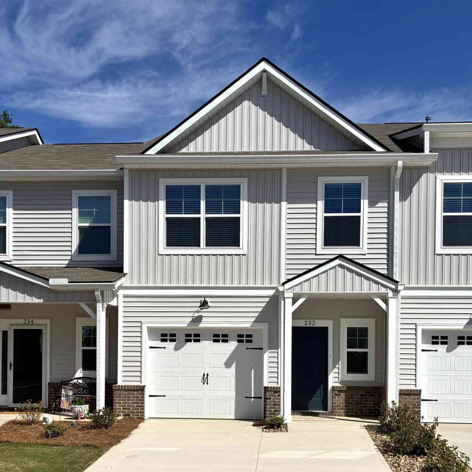 Townhouse For Sale - 232 Crimson Tree<br/> Greenville, SC 29607