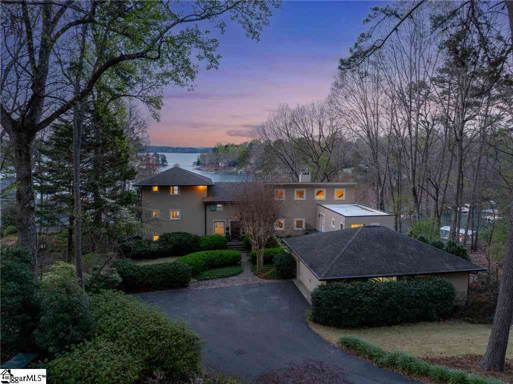 Homes For Sale - 2516 Sugar Valley<br/> Seneca, SC 29672