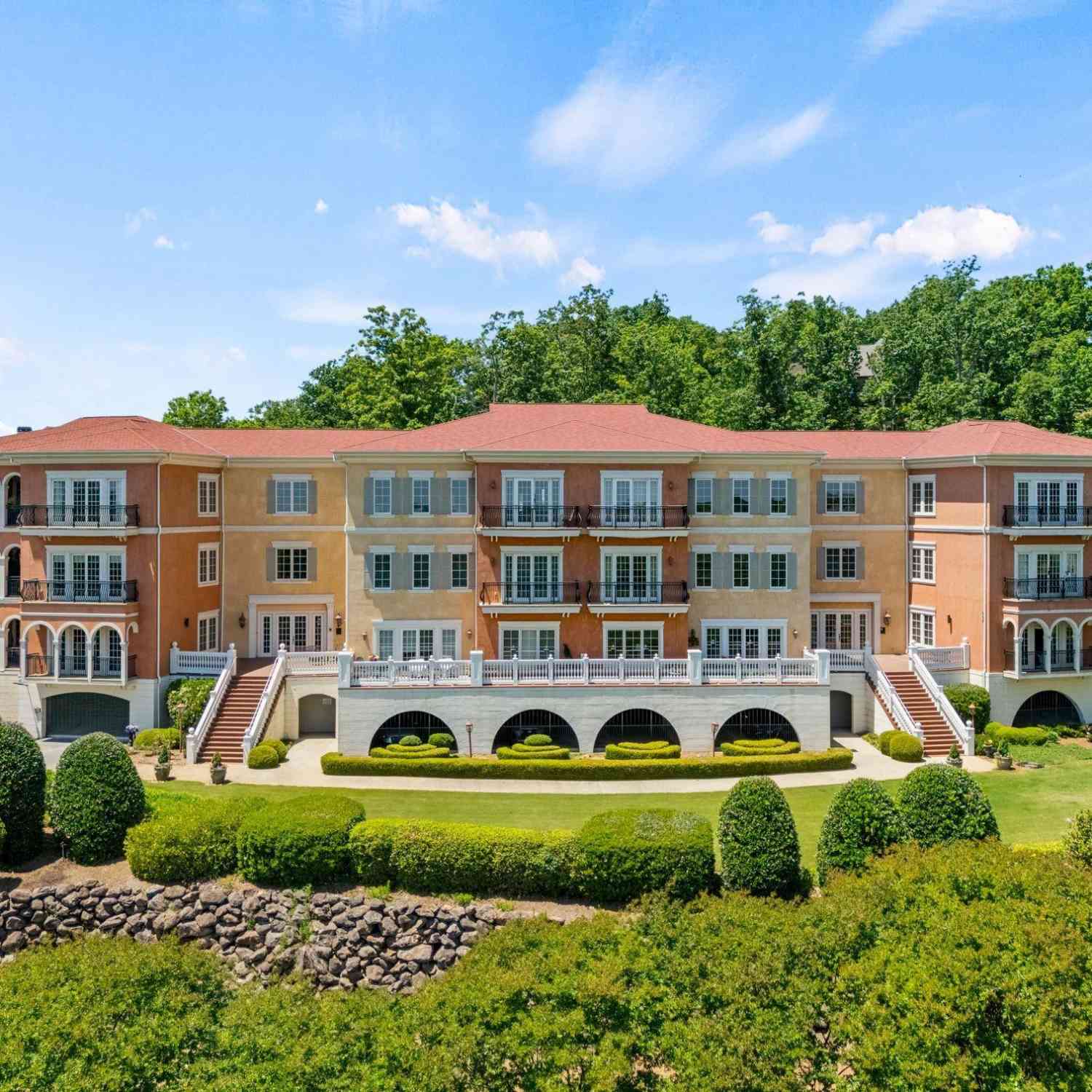Condo For Sale - 701 Montebello<br/> Greenville, SC 29609