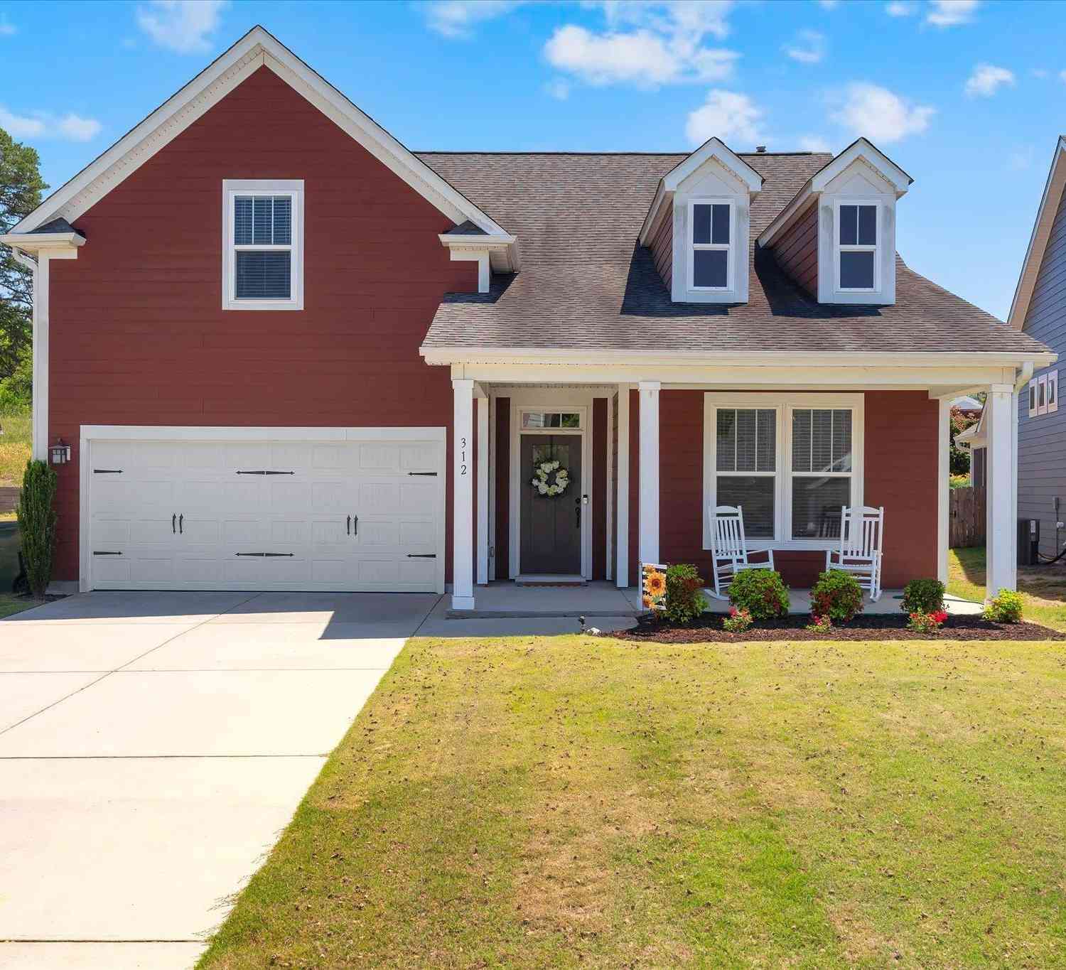 Homes For Sale - 312 Runion Lake<br/> Taylors, SC 29687