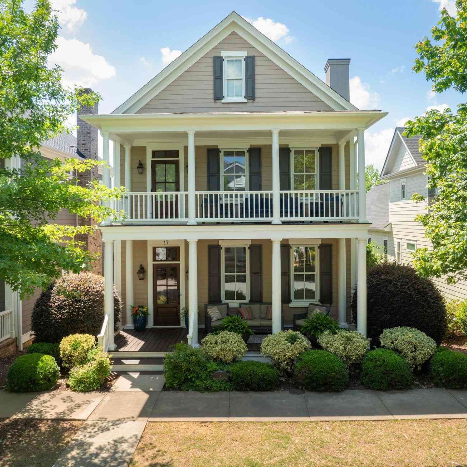 Homes For Sale - 17 Hollingsworth<br/> Greenville, SC 29607