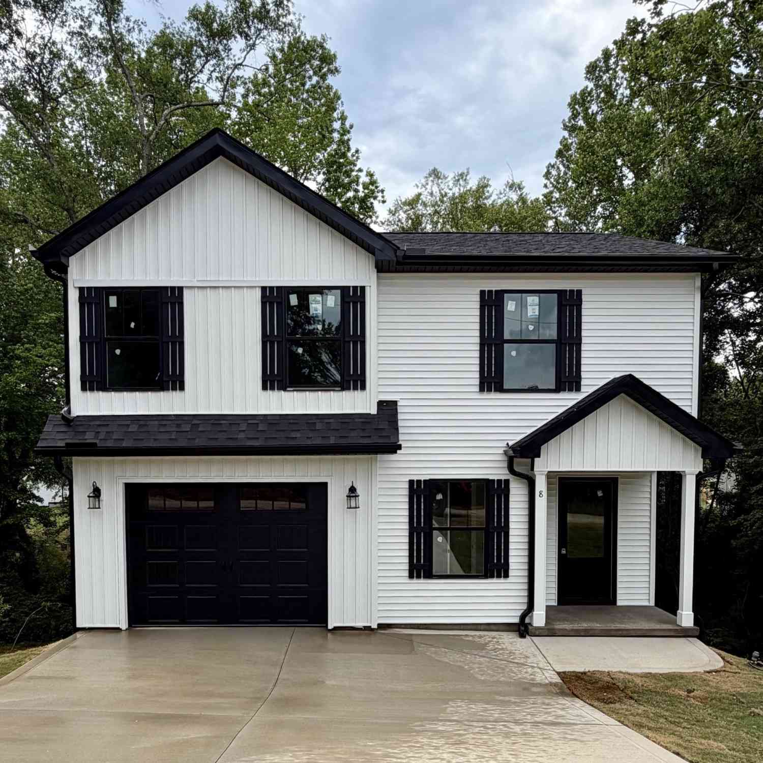 Homes For Sale - 8 Oxford<br/> Taylors, SC 29687