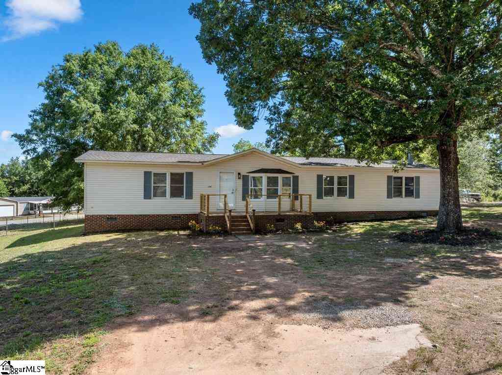 Mobile Home For Sale - 139 Blue Ridge<br/> Campobello, SC 29322