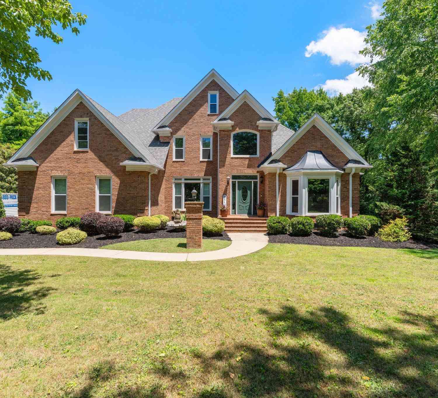 Homes For Sale - 224 Keeneland<br/> Greer, SC 29651