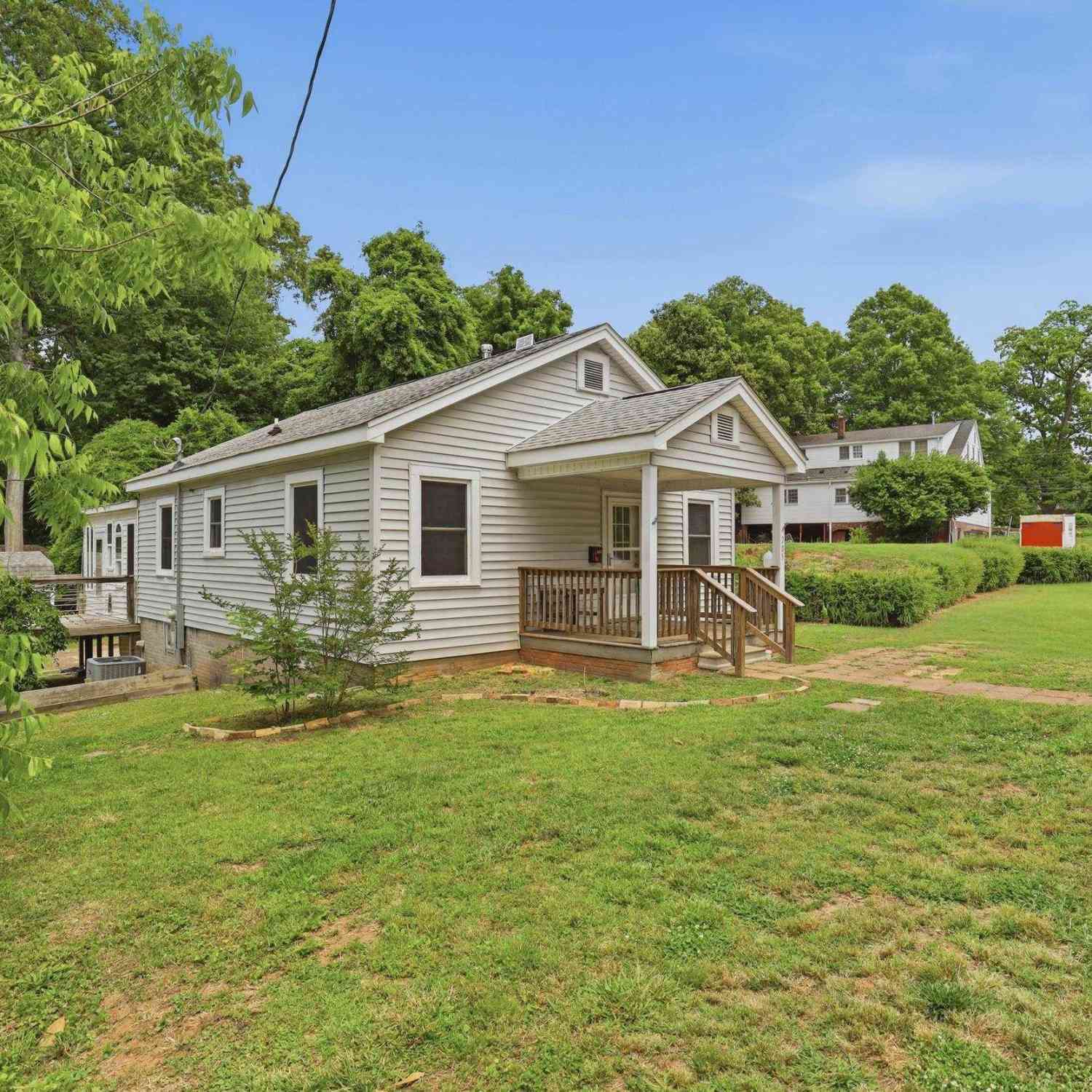 Homes For Sale - 205 E C<br/> Easley, SC 29640