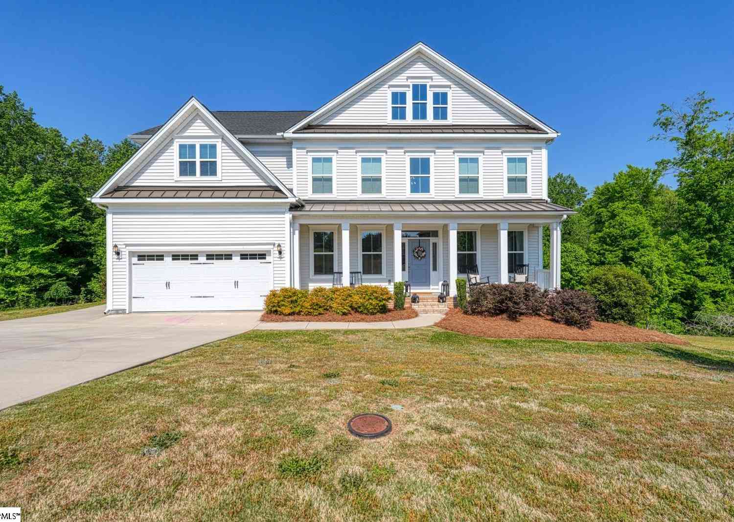 Homes For Sale - 160 Scotts Bluff<br/> Simpsonville, SC 29681