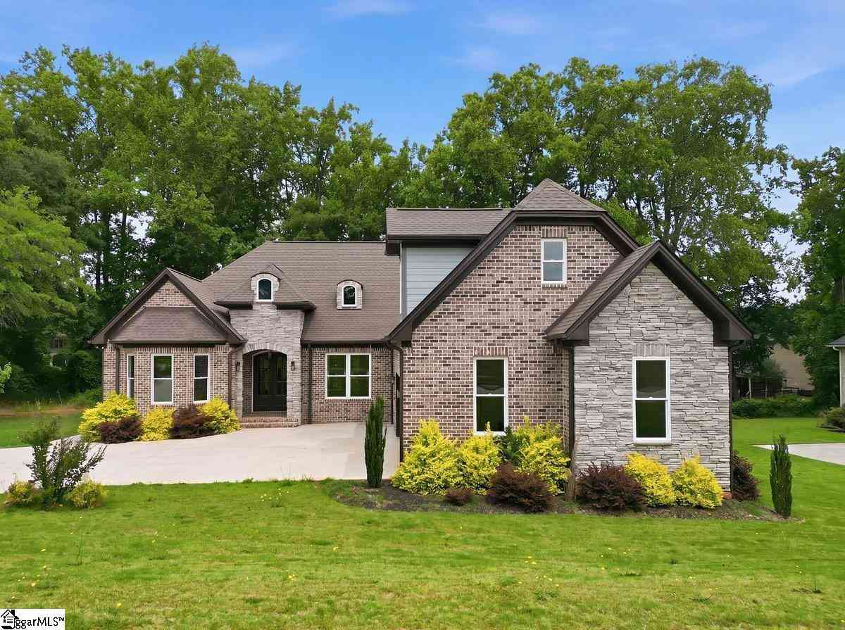 Homes For Sale - 105 Bree<br/> Anderson, SC 29621