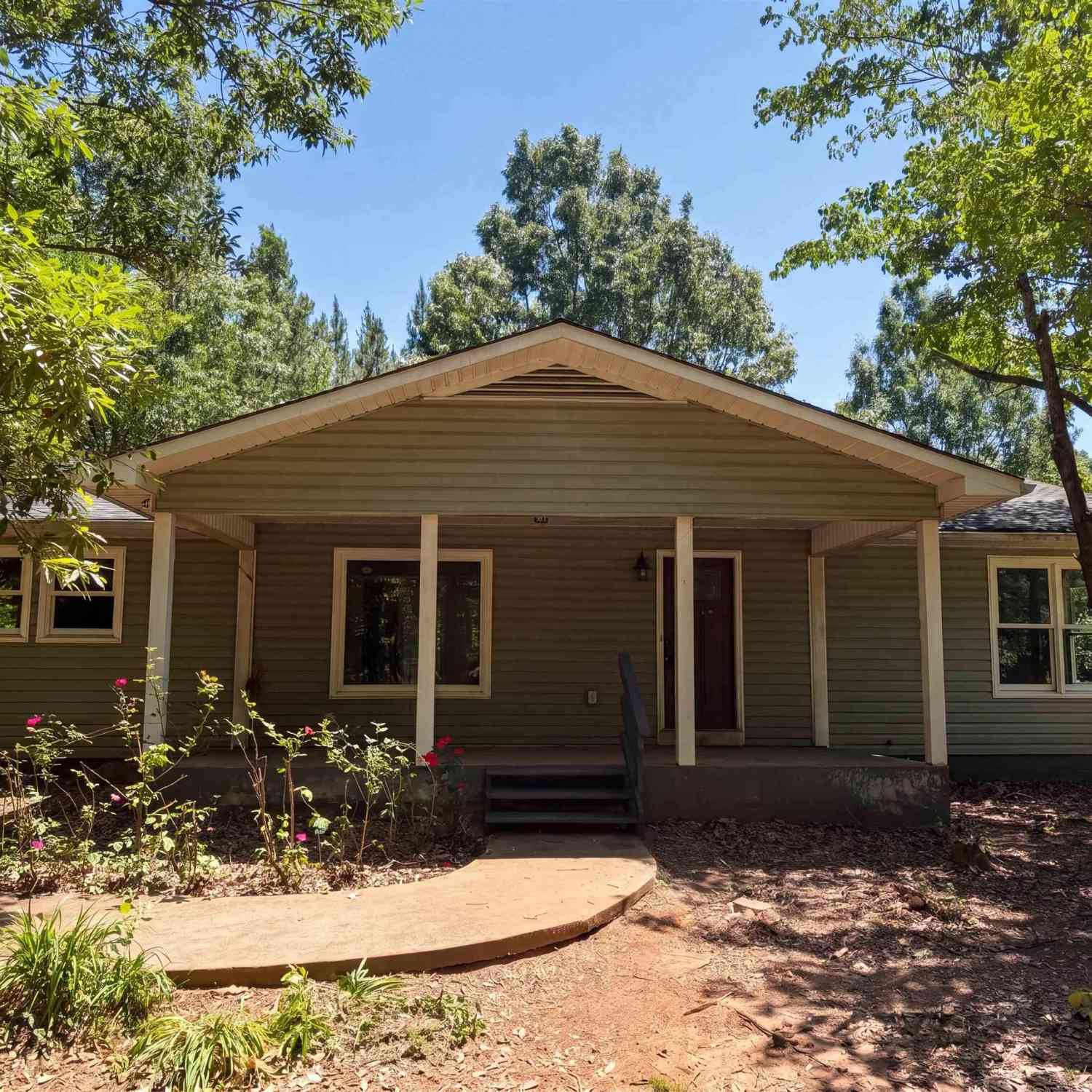 Homes For Sale - 414 Ray Blackley<br/> Inman, SC 29349