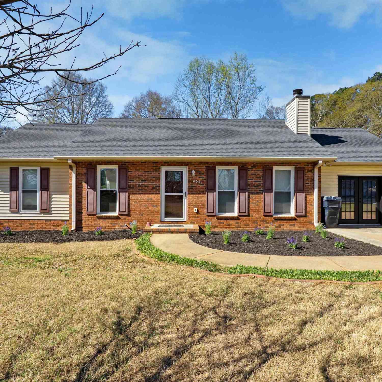 Homes For Sale - 405 Laurel Creek<br/> Anderson, SC 29621