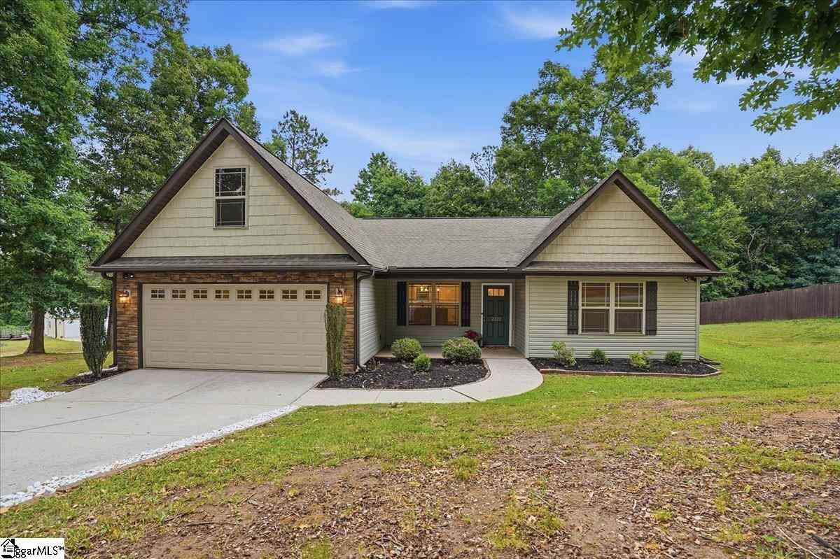Homes For Sale - 2222 Wright<br/> Greer, SC 29651